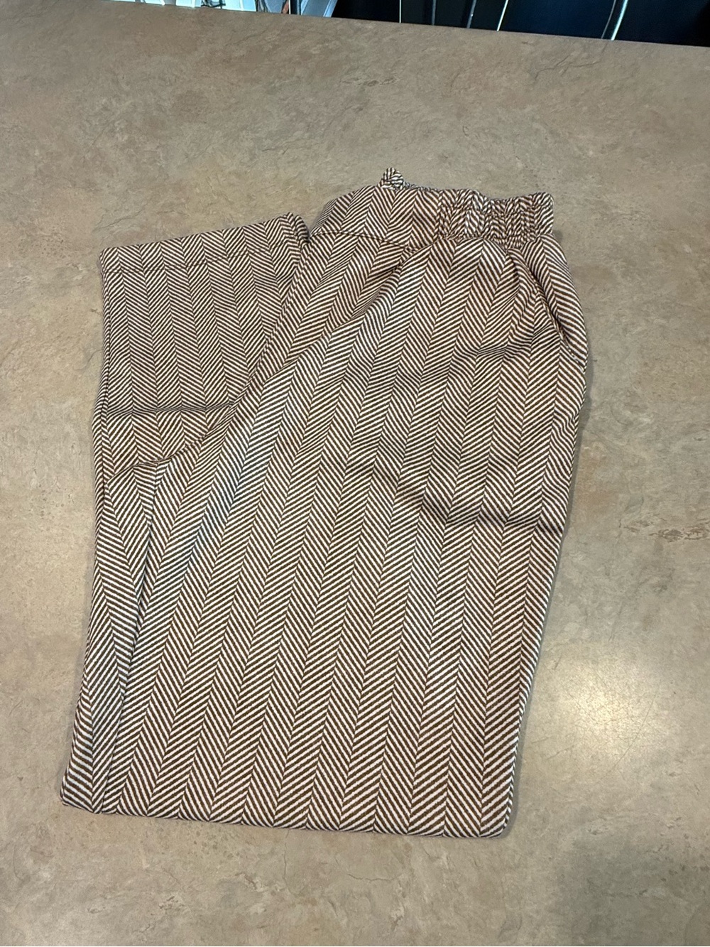 LuLaRoe Brown & Cream Herringbone Cropped Pants